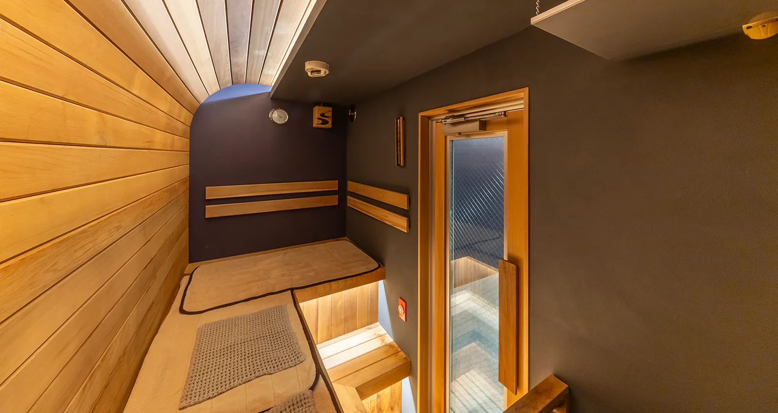 個室サウナ